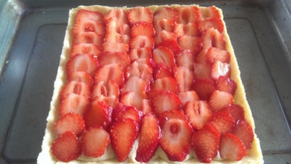 Ajout des fraises @ desperatecouchpotatoe